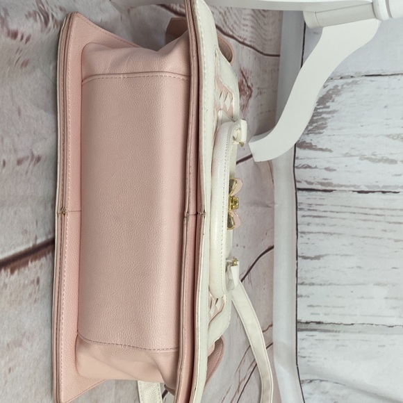 Betsy Johnson handbag - Picture 6 of 8